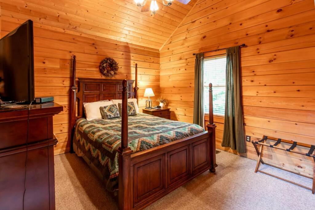 Nice View Fireplace, Hot Tub, Porch Bed, Private เซอเวียร์วีล ภายนอก รูปภาพ