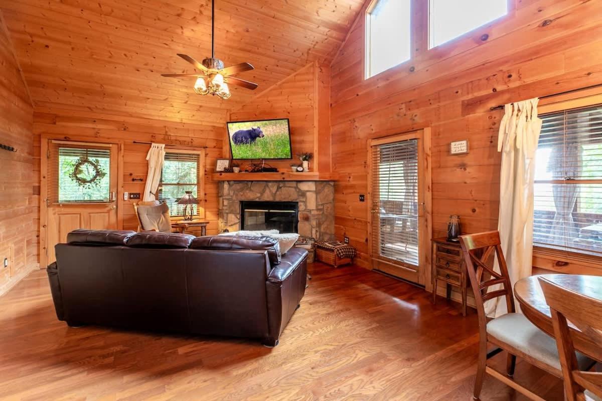 Nice View Fireplace, Hot Tub, Porch Bed, Private เซอเวียร์วีล ภายนอก รูปภาพ