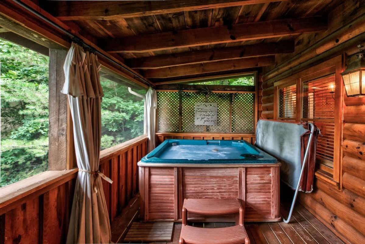 Nice View Fireplace, Hot Tub, Porch Bed, Private เซอเวียร์วีล ภายนอก รูปภาพ